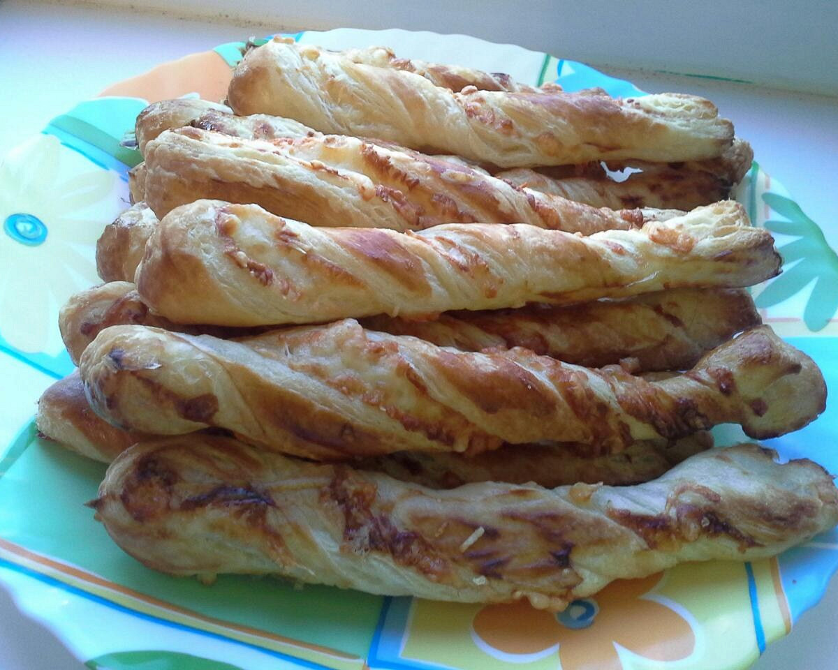 Сырные слоеные палочки рецепт – Итальянская кухня: Закуски. «Еда»
