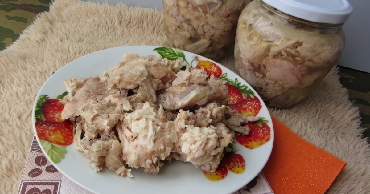 Тушенка из свинины в домашних условиях: 10 простых рецептов (пошагово)