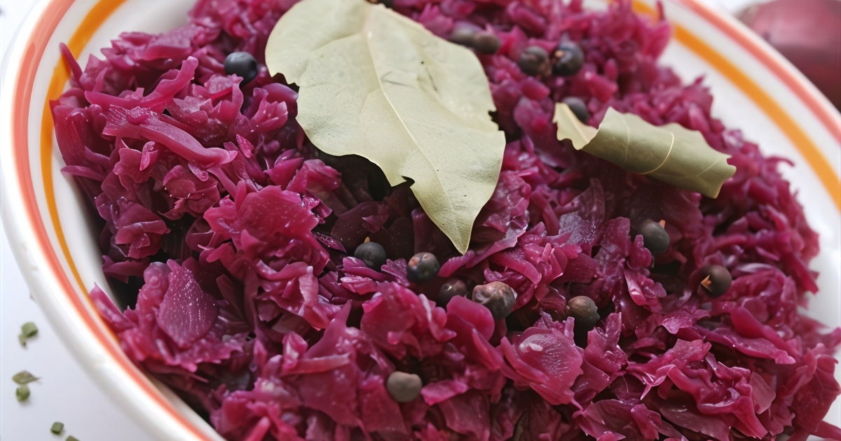 Маринованная краснокочанная капуста - рецепт с фото пошагово