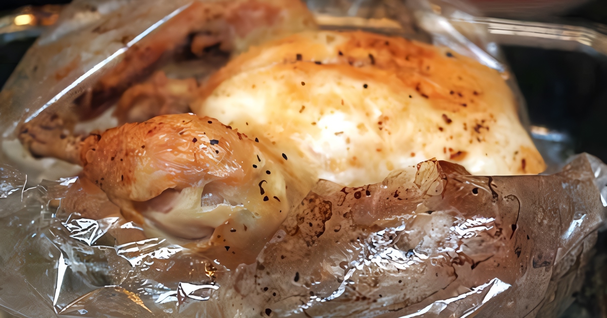 Куриные бедра в майонезе, запеченные в рукаве в духовке - рецепт с фото