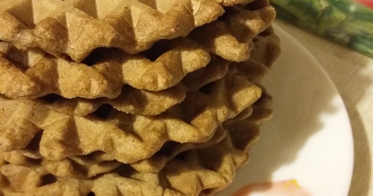 Ржаные вафли. Вафли из ржаной муки в вафельнице. Электровафельница clatronic wa 3491. Вафли протеиновые waffle. Вафли из ржаной муки в вафельнице.