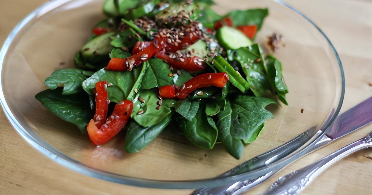Салат со шпинатом - простые и вкусные рецепты с фото - Домашняя кулинария