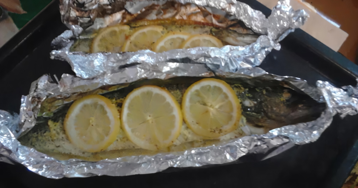 Картошка с рыбой в фольге в духовке - рецепт с фото пошагово