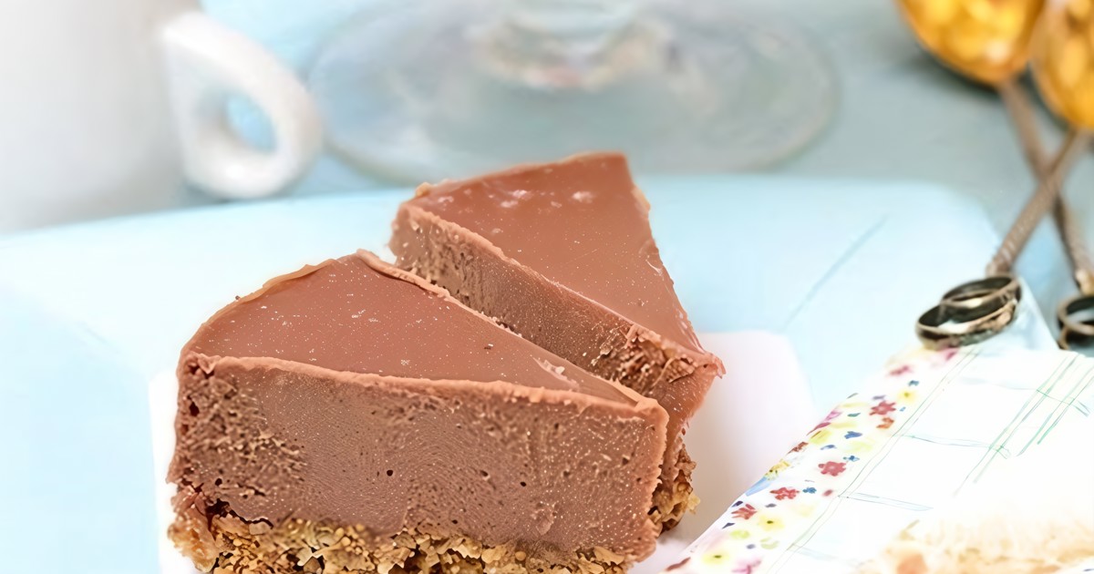 Порно фильмдердің көріністері Суырып алуға үлгермей, аузына кіріп кеттім.