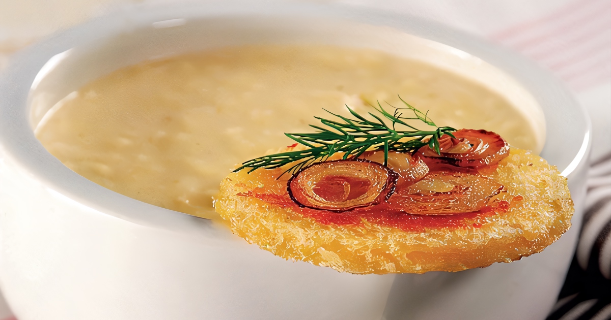 Как приготовить сырный крем-суп с гренками и зеленью: простой рецепт