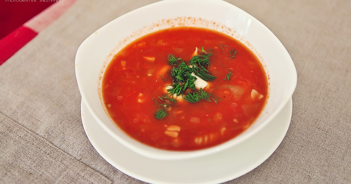 Суп с лапшой и томатной пастой
