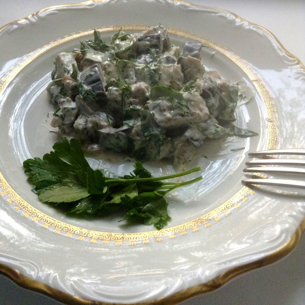 Быстрый и вкусный тушеный баклажан