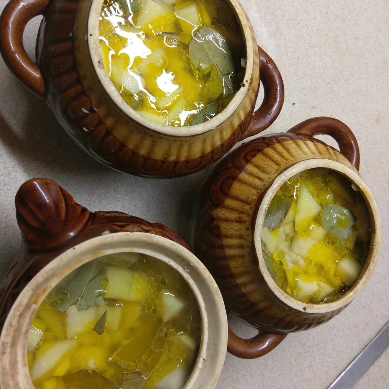 Горшочки по-домашнему с курицей