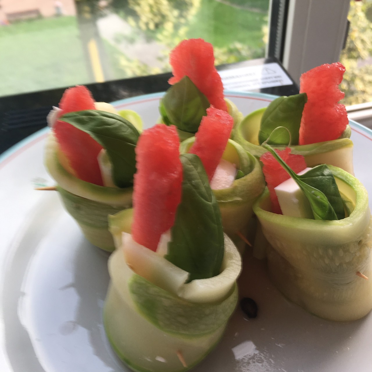 Кабачковые роллы с сыром