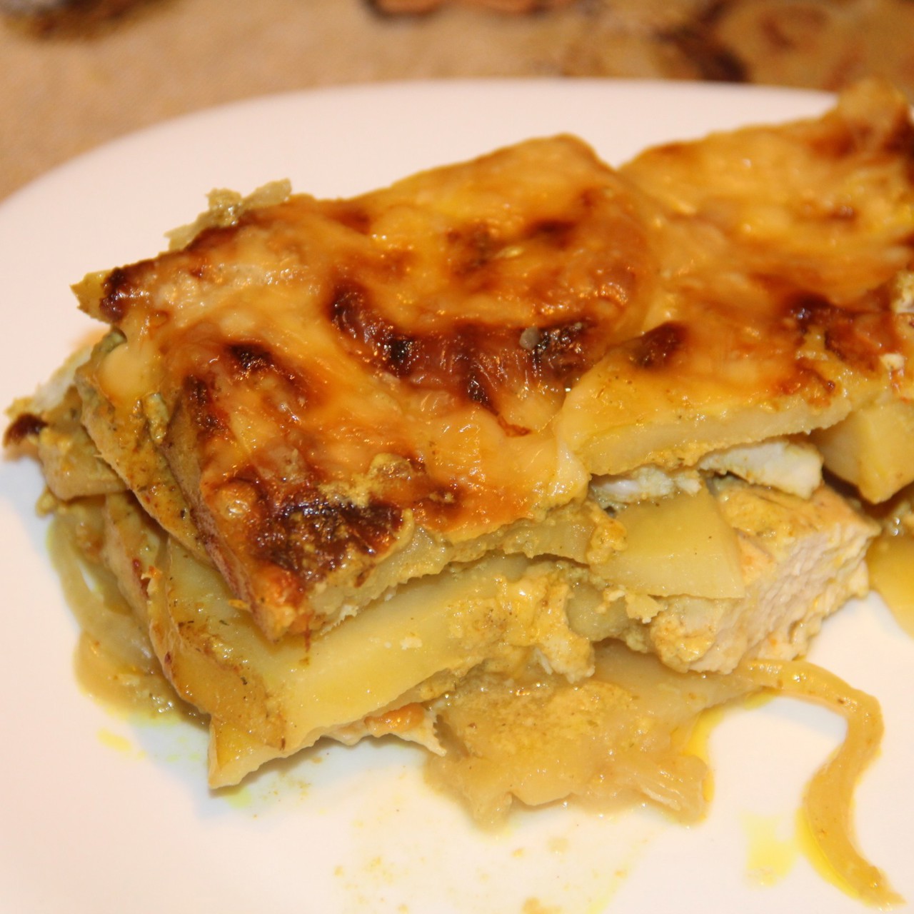 Картофельная запеканка с курицей и сыром