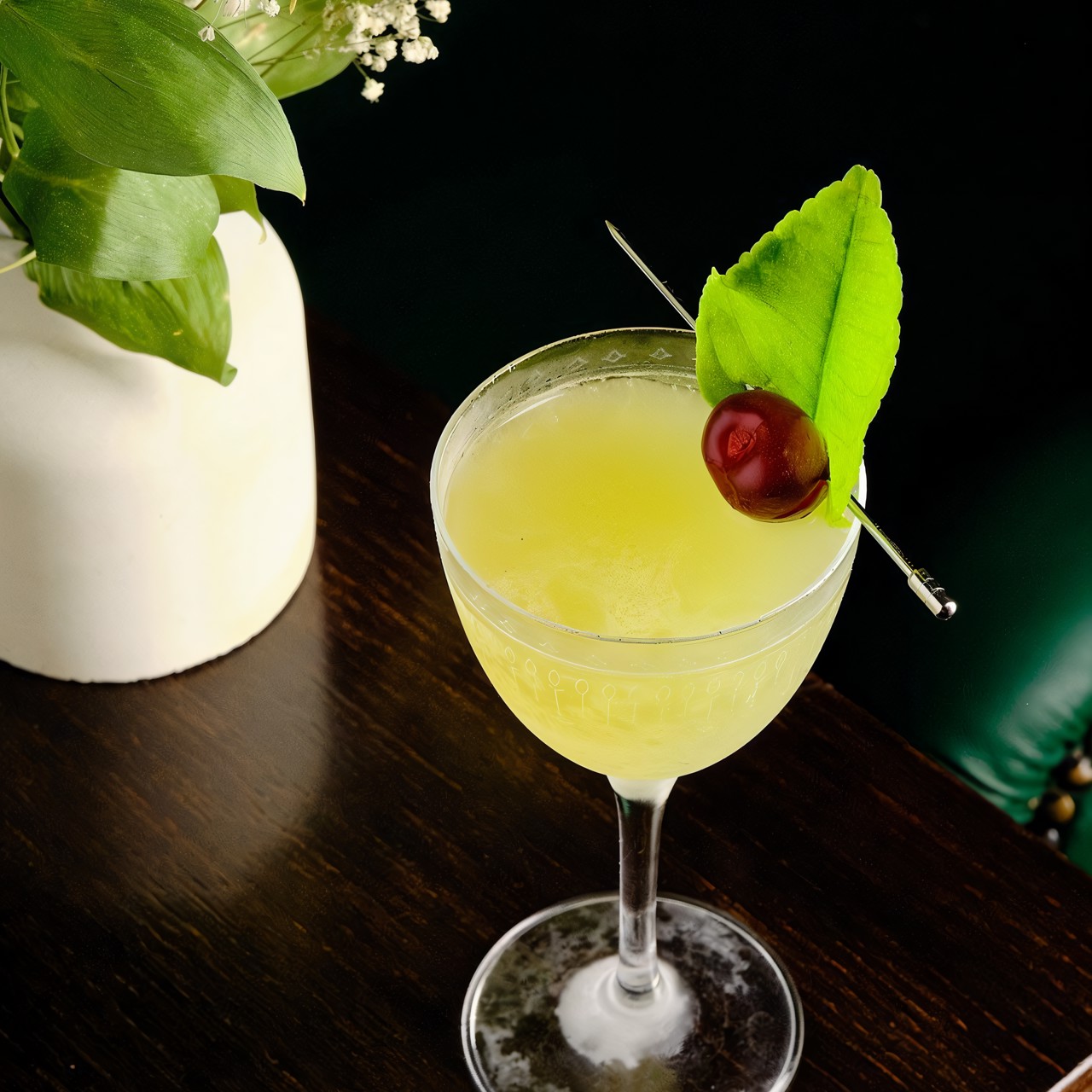 Коктейль с зеленым горошком Green Lady