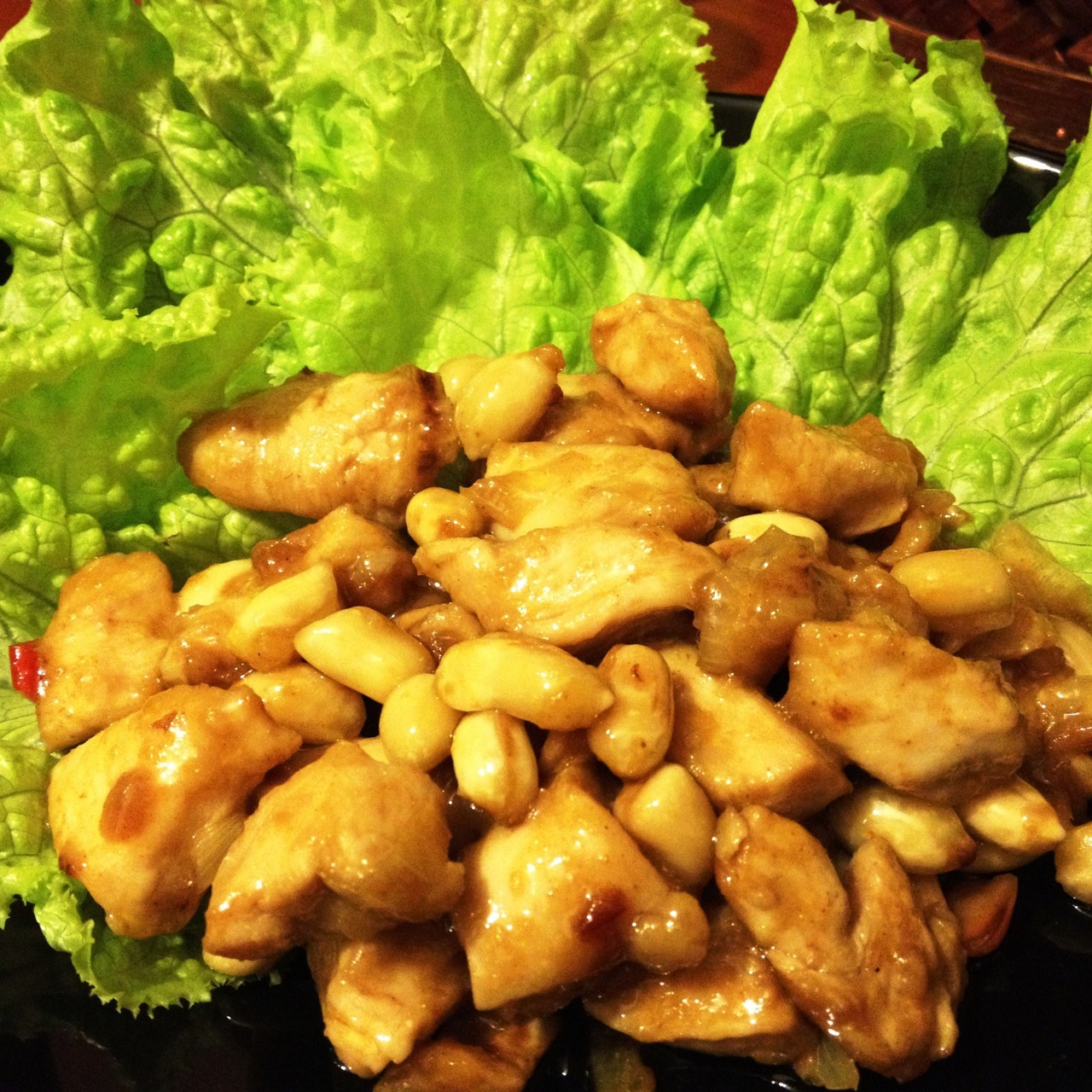 Куриная грудка с арахисом