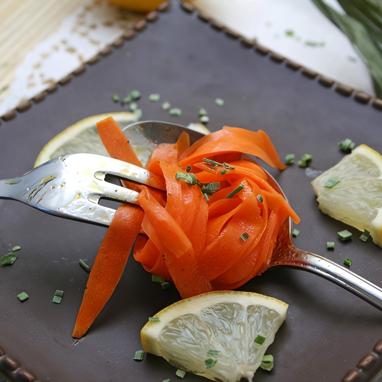 Лимонная морковь с зеленью