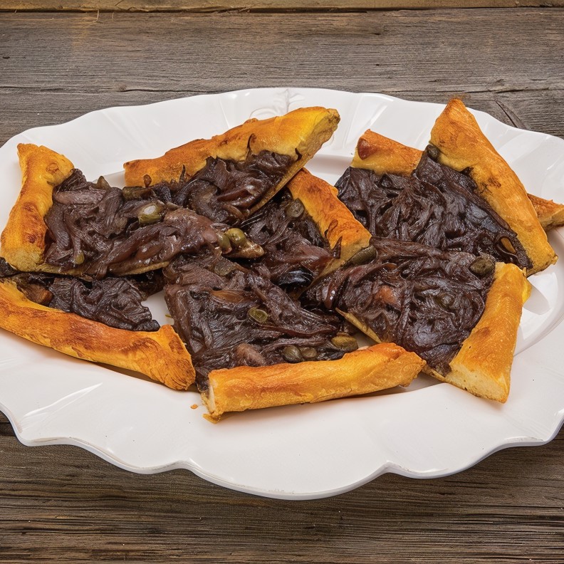 Луковый пирог с анчоусами