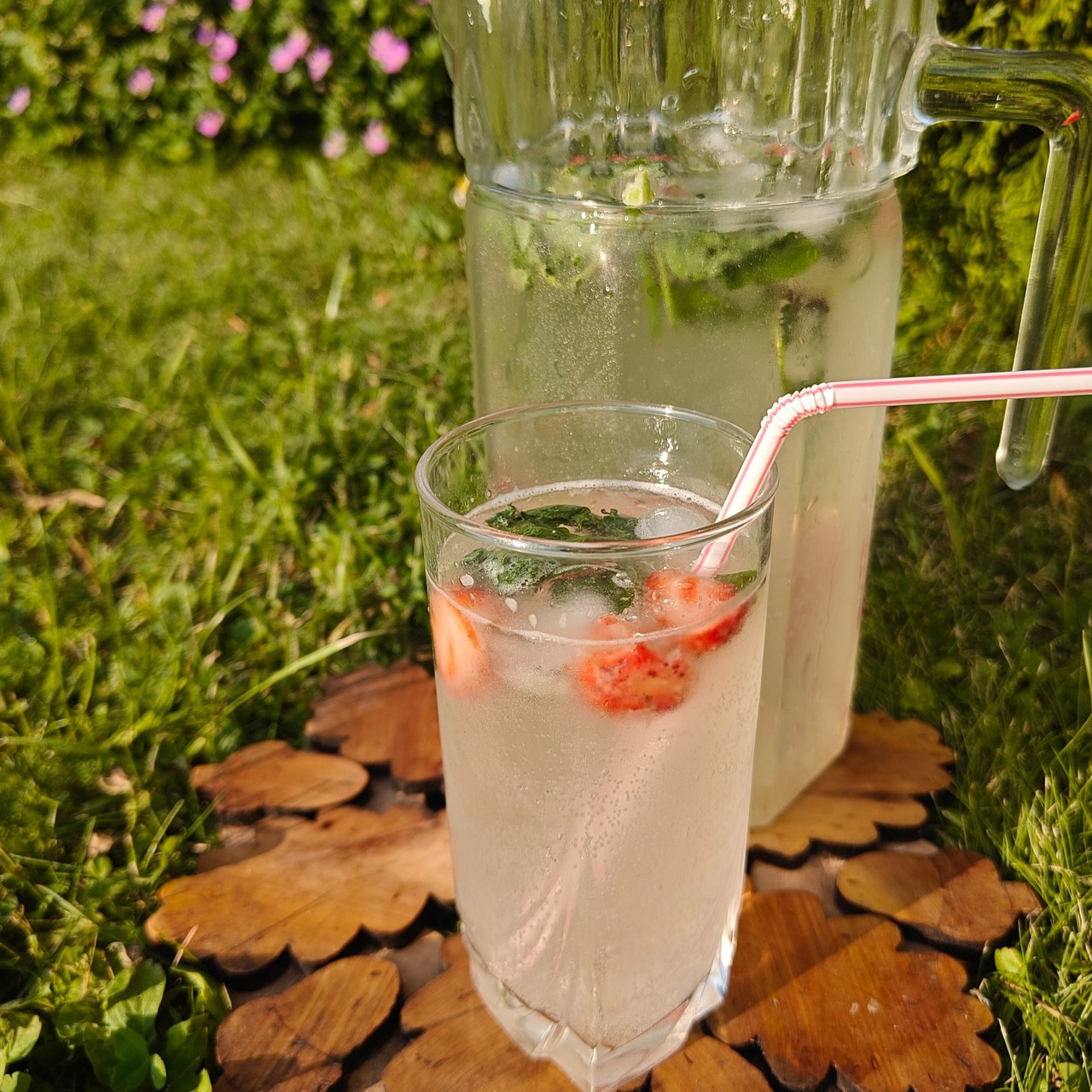 Мохито с клубникой и ванильным сиропом