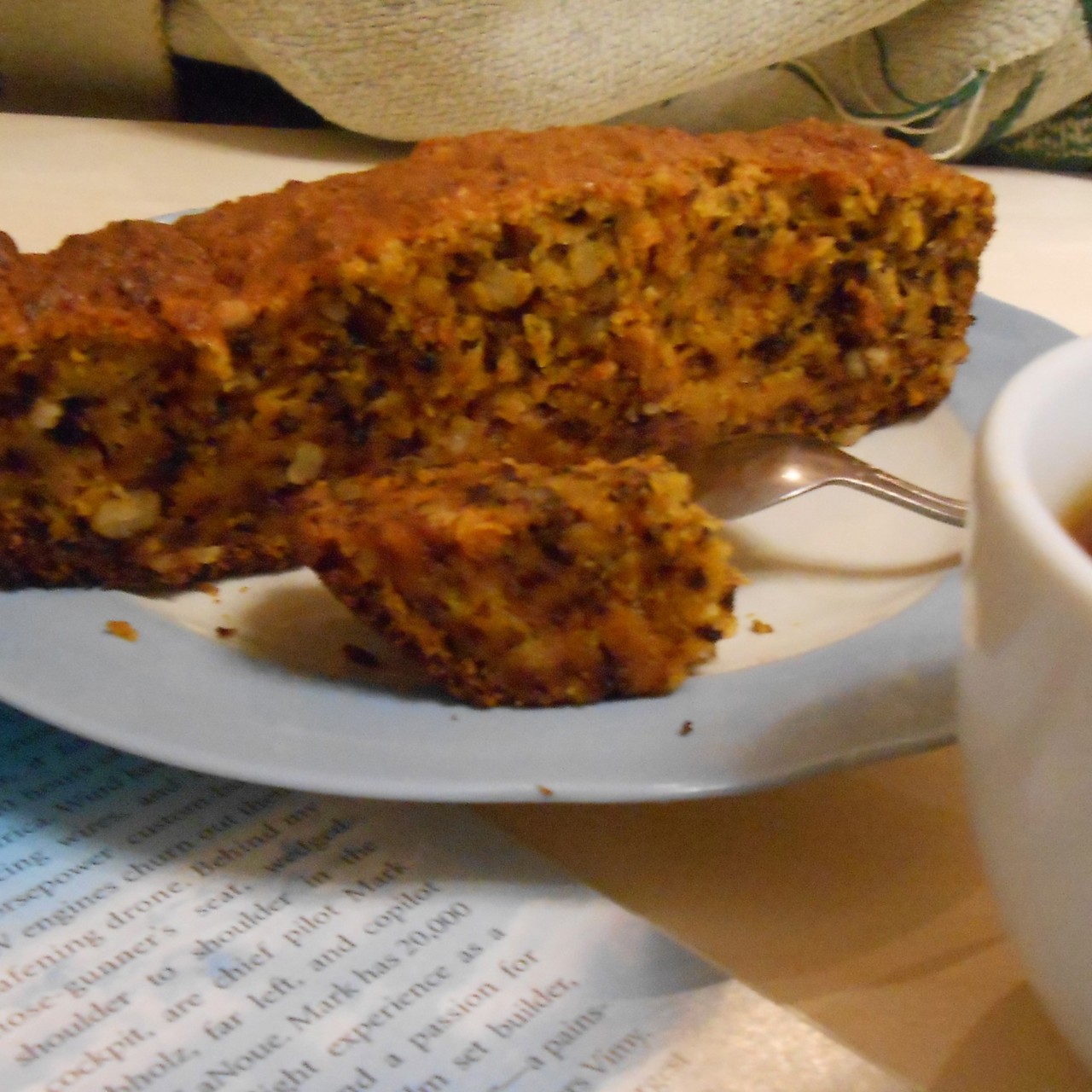 Морковный пирог с орехами