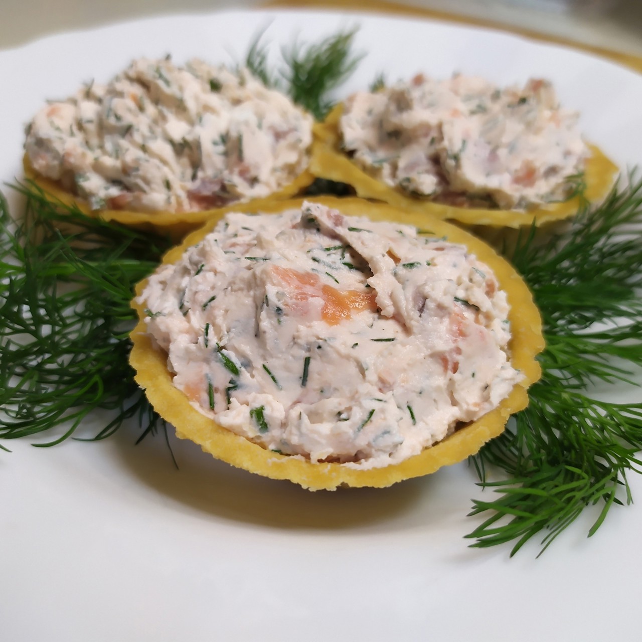 Начинка для тарталеток с красной рыбой и творожным сыром