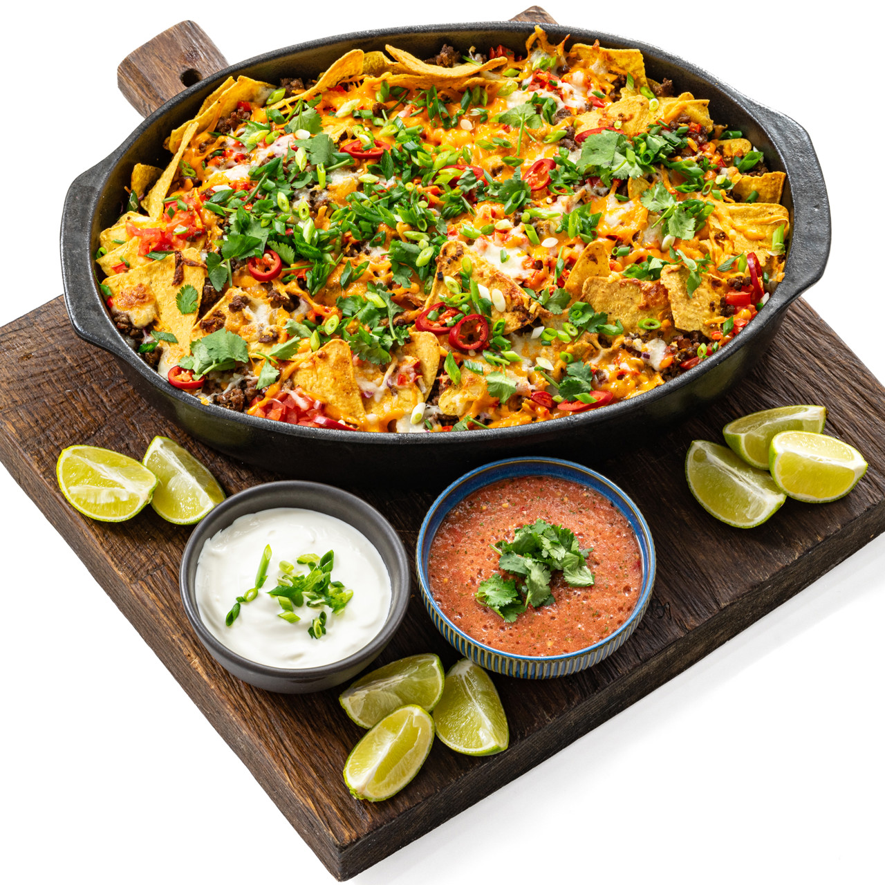 Начос с говядиной и сыром