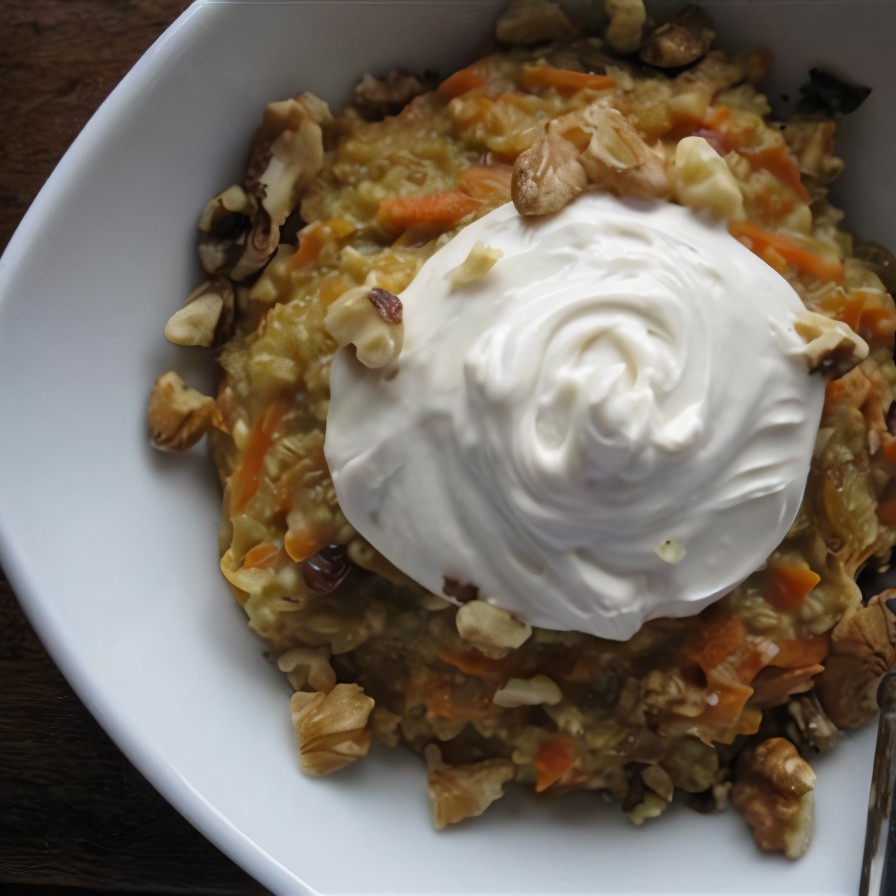 Овсяная каша с морковью, изюмом и грецким орехом