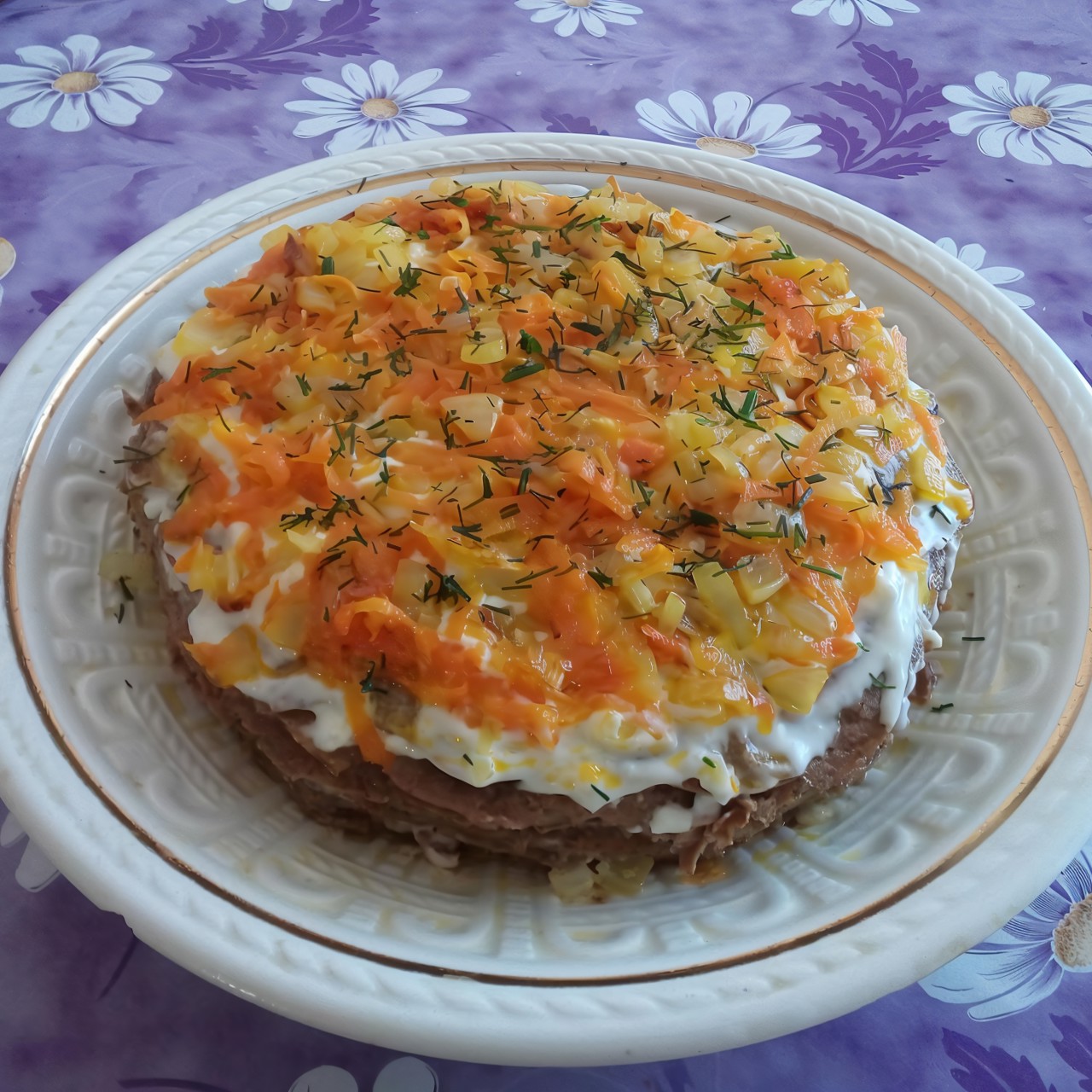 Печеночный торт с морковью