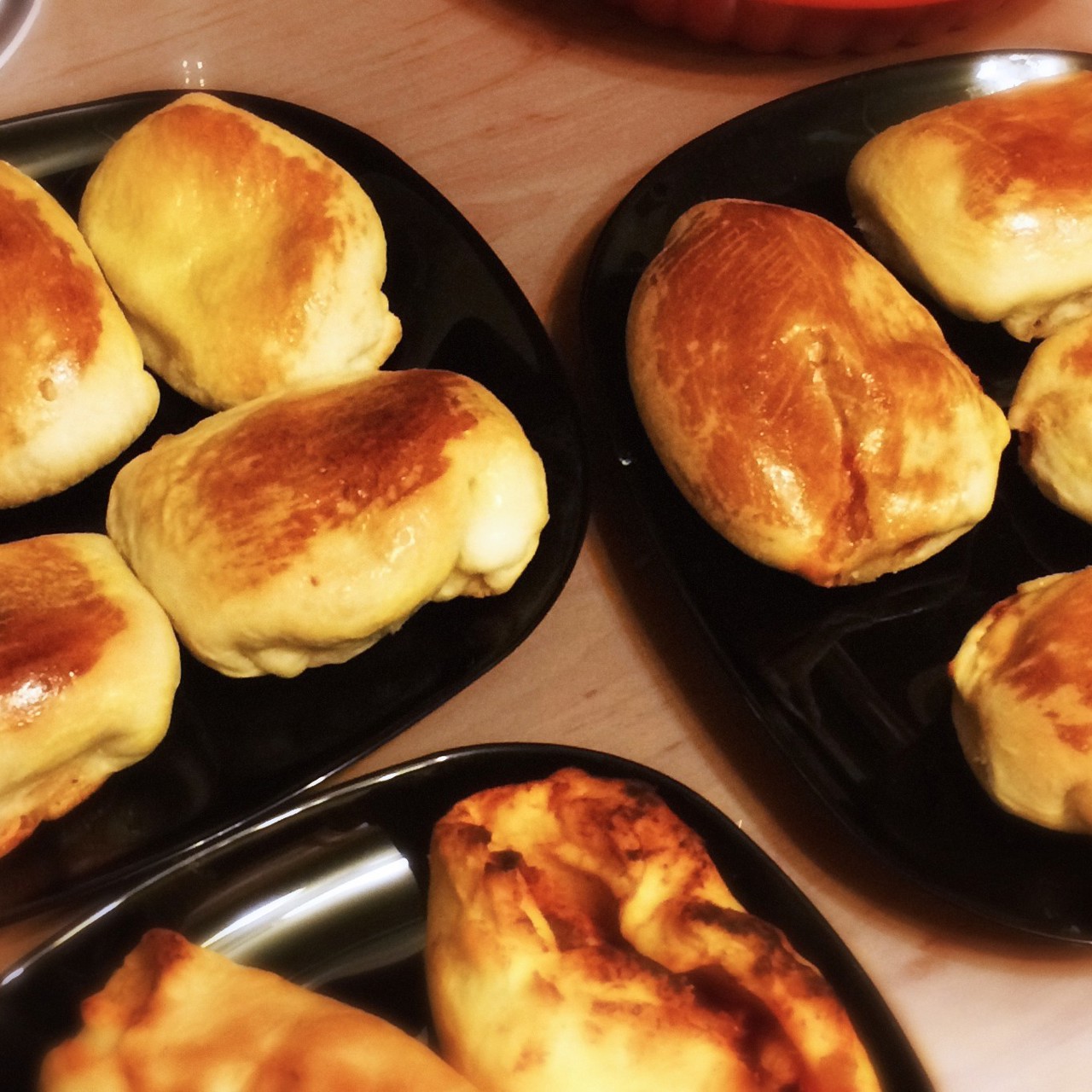 Пирог с курицей, овощами и сыром на готовом дрожжевом тесте