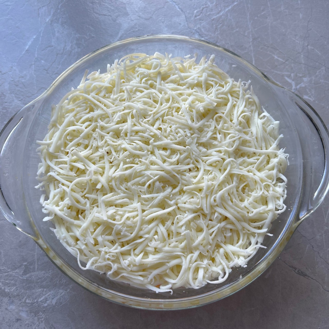 Салат с ананасами и курицей