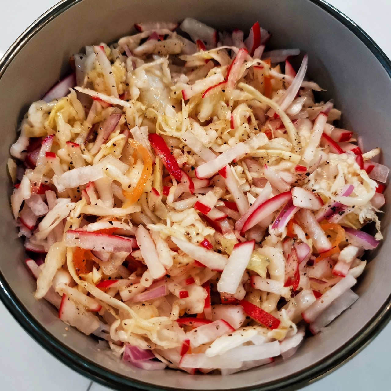Салат с чесноком