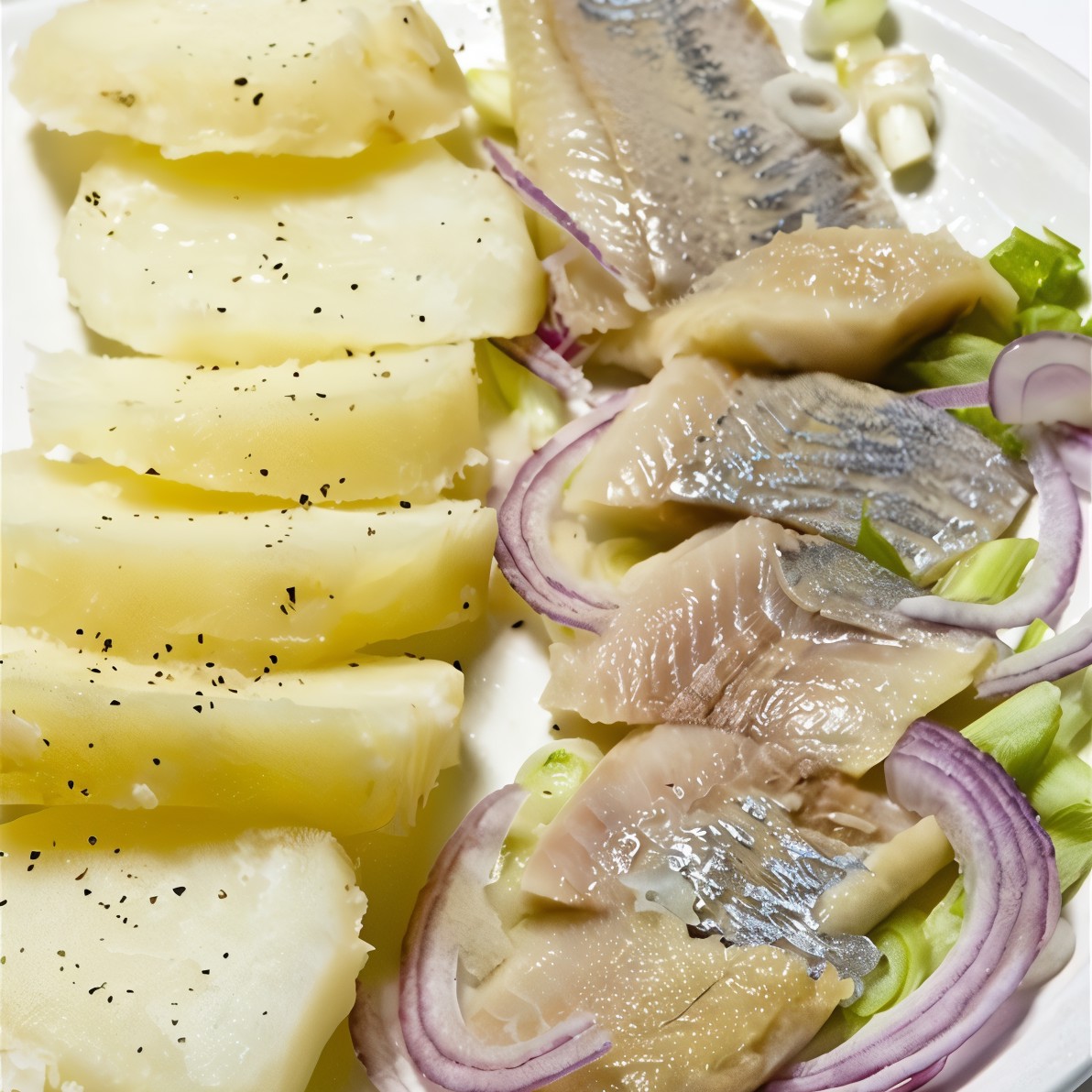 Сельдь с картофелем и маслом