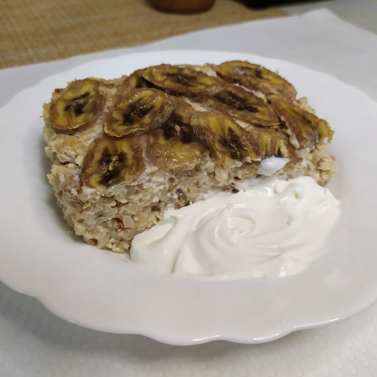 Сладкая запеканка из гречки с бананом