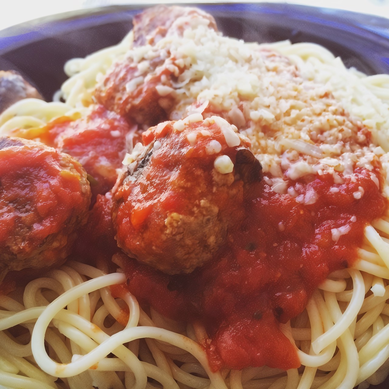 Спагетти с мясными шариками (meatballs)