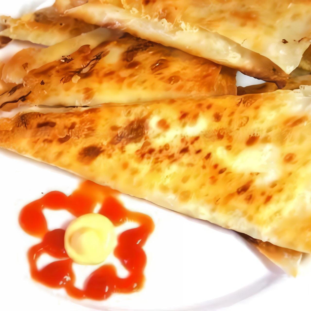 Треугольники из лаваша с овощами и сыром фета