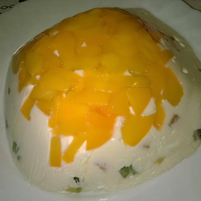 Творожный десерт с фруктами
