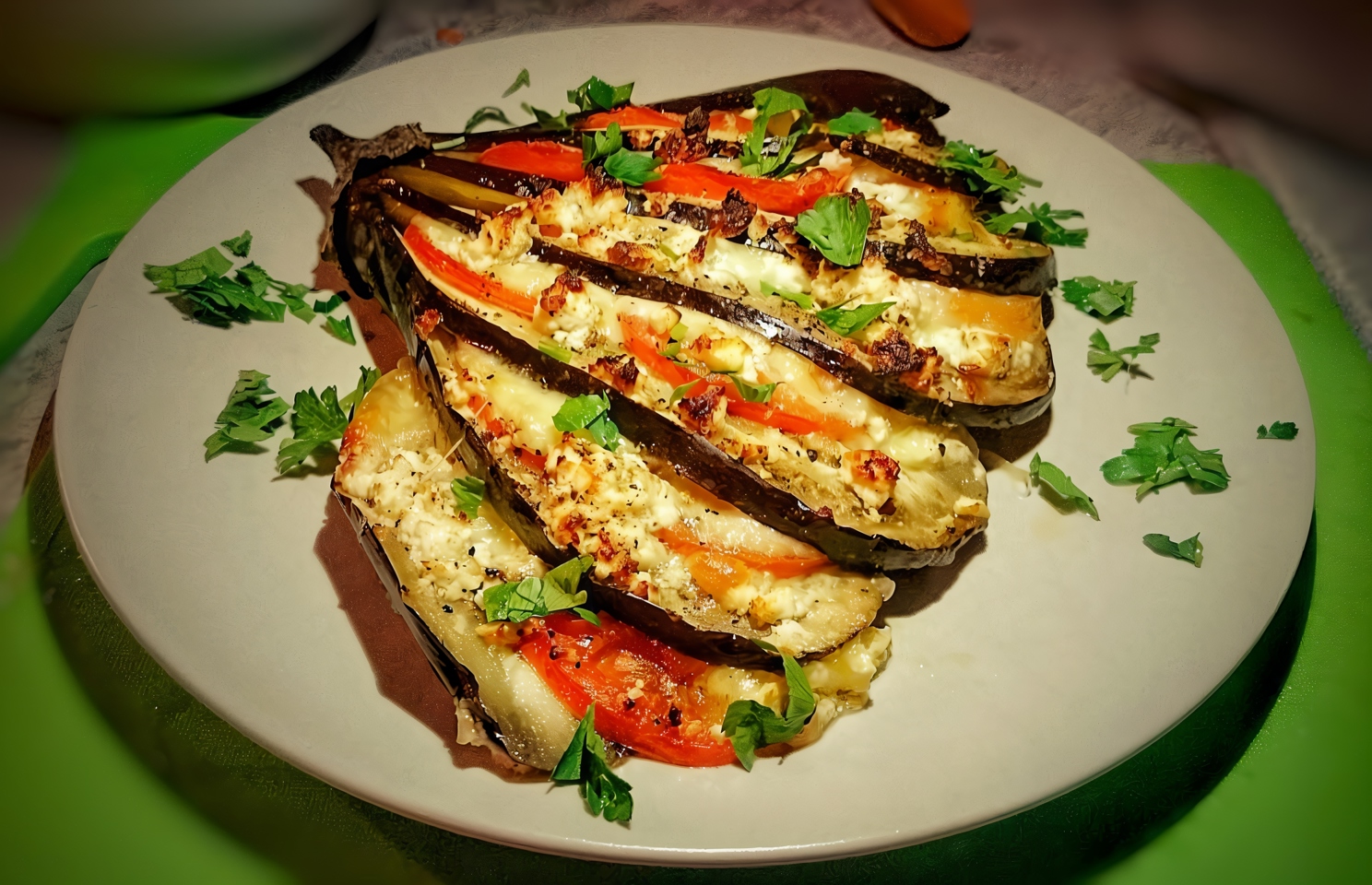 Баклажан запечённый с моцарелой и фетой