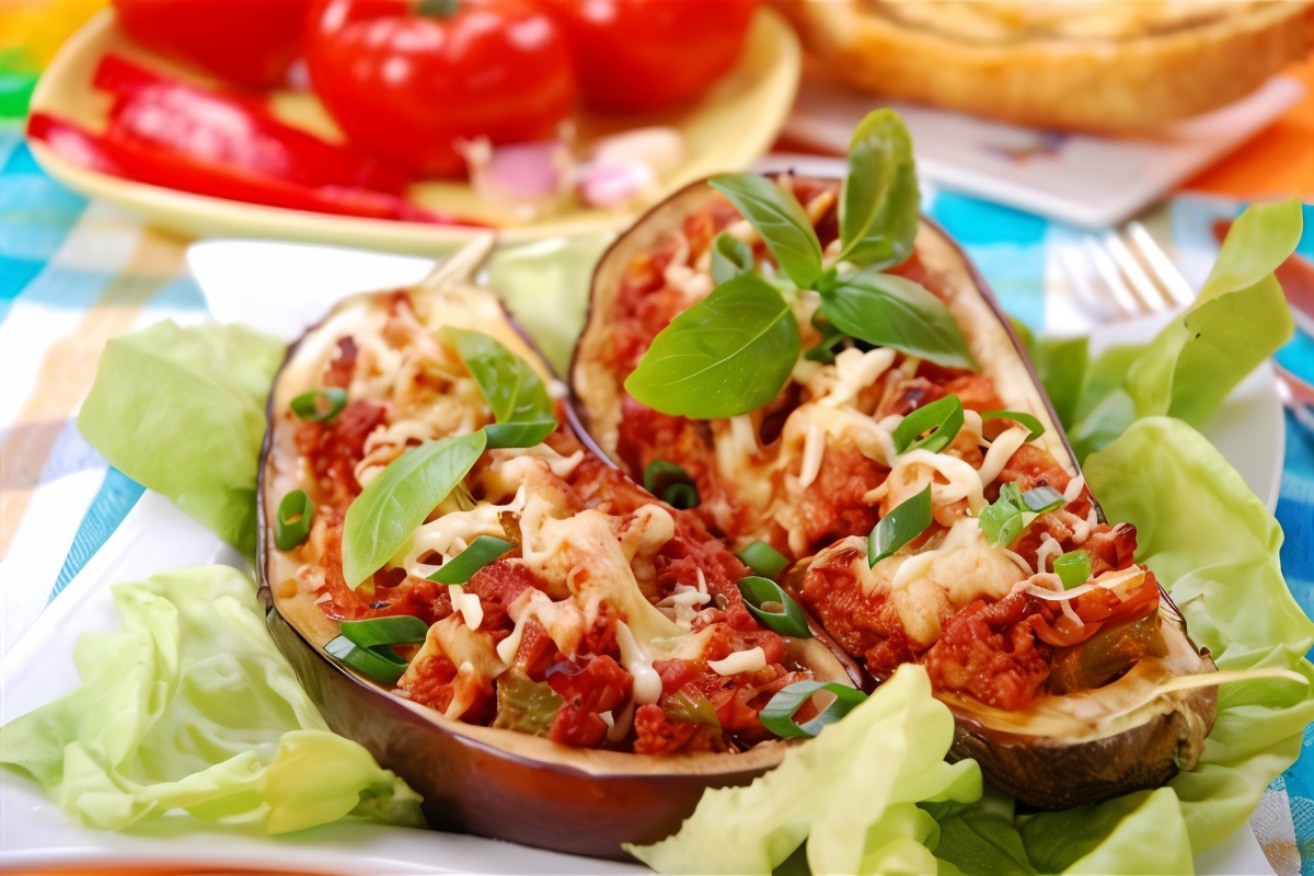 Баклажаны фаршированные овощами