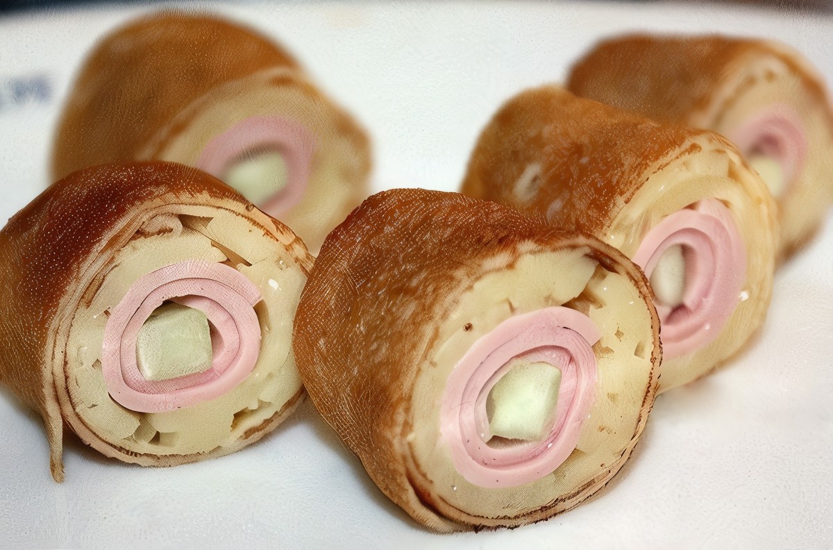Блинчики с колбасой и сыром