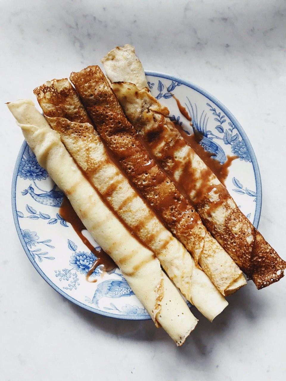 Блины с шоколадом и ликером