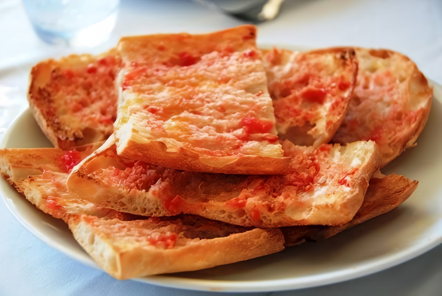Хлеб с помидорами от Арама Мнацаканова (Pan con tomate)