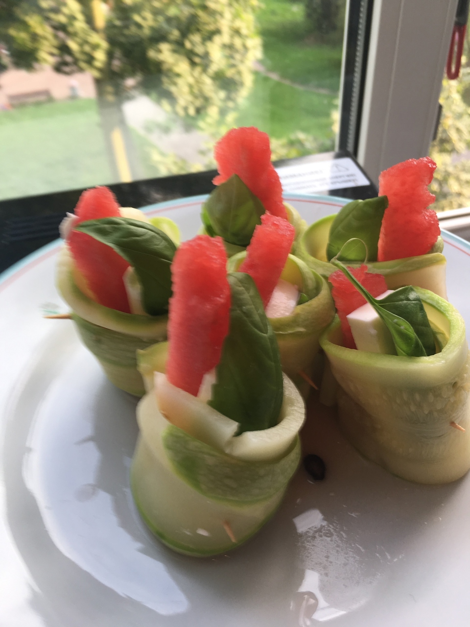 Кабачковые роллы с сыром