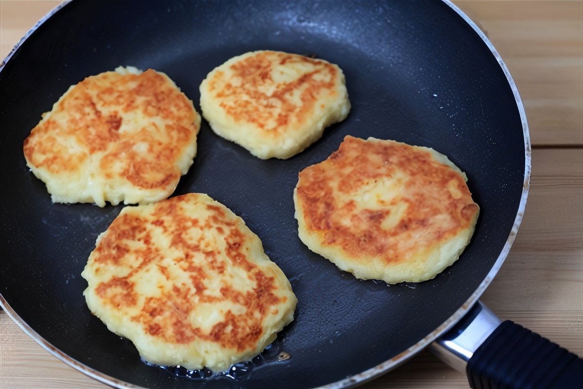 Картофельные оладьи с грюйером