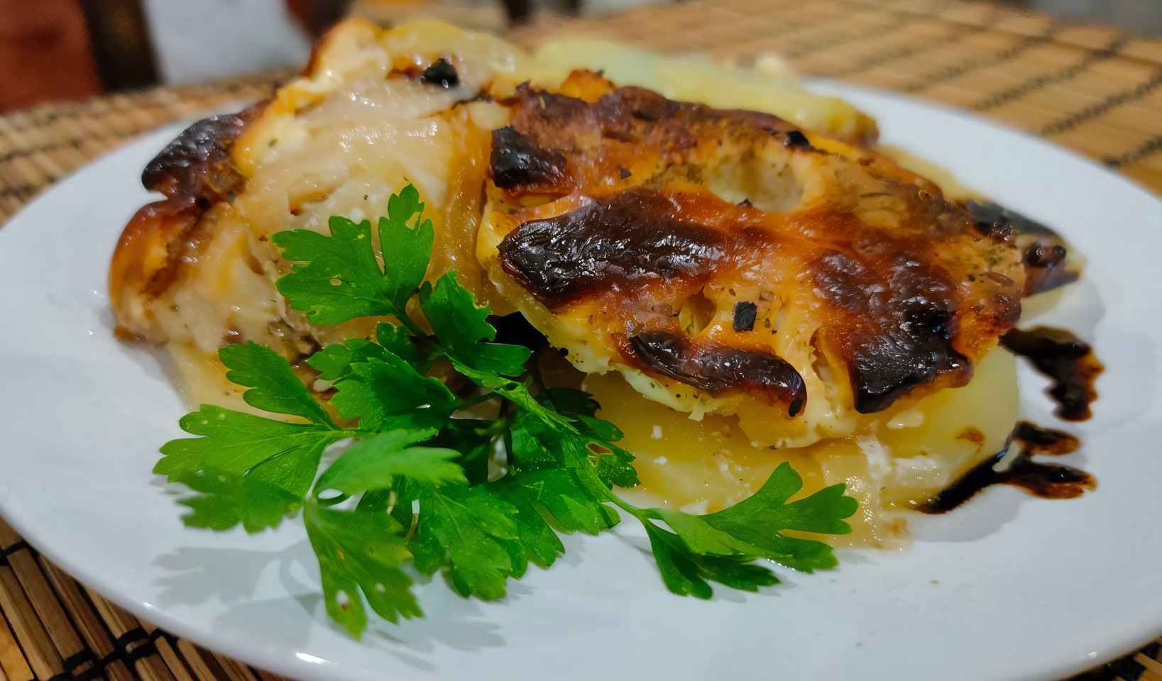 Запеченная курица с ананасом