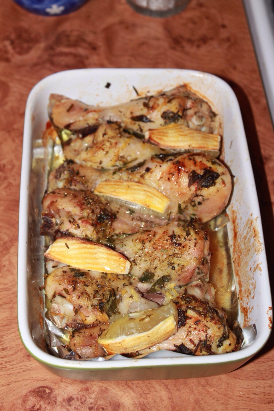 Куриные ножки, запеченные с лимоном