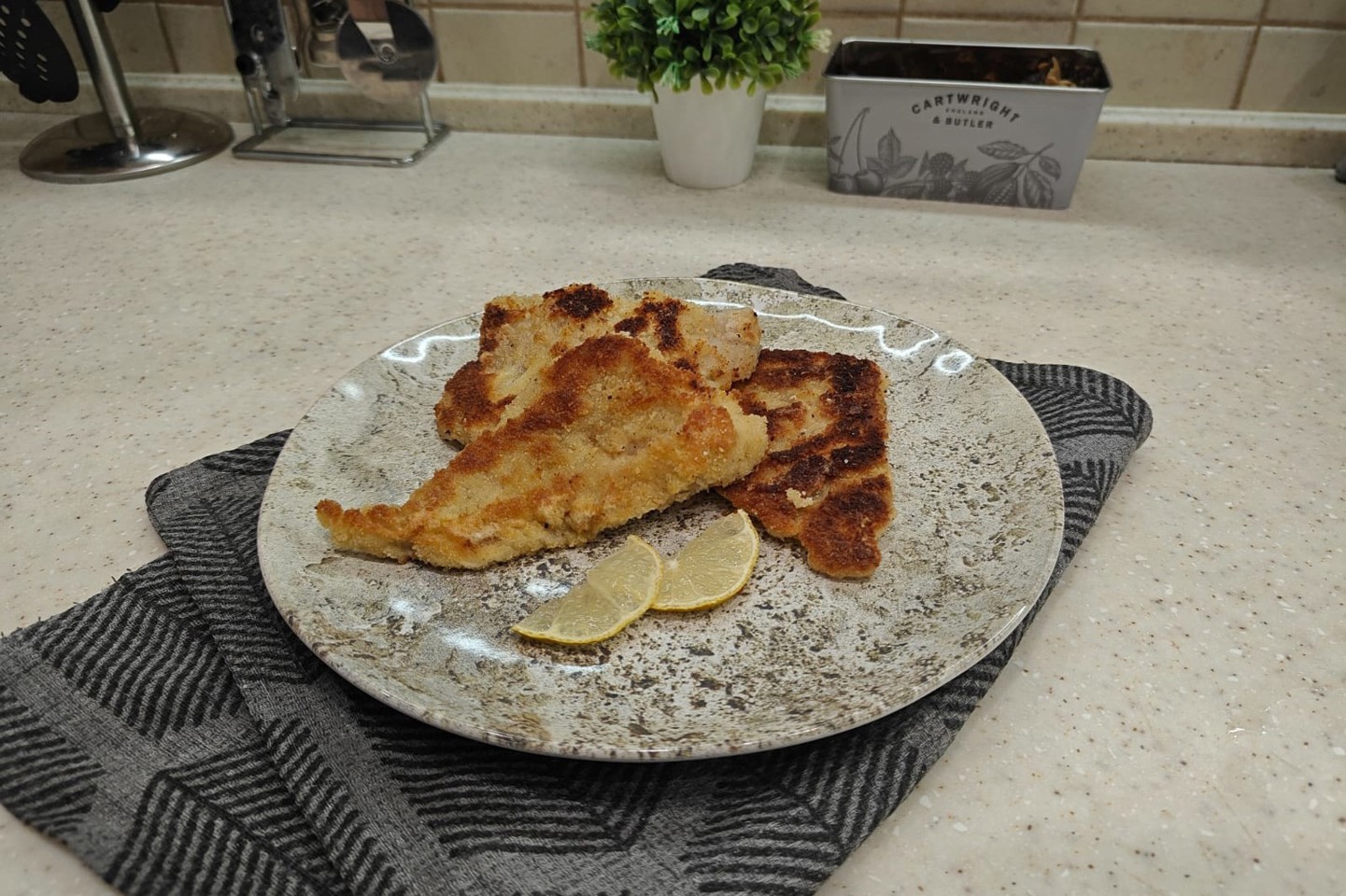 Минтай в кляре