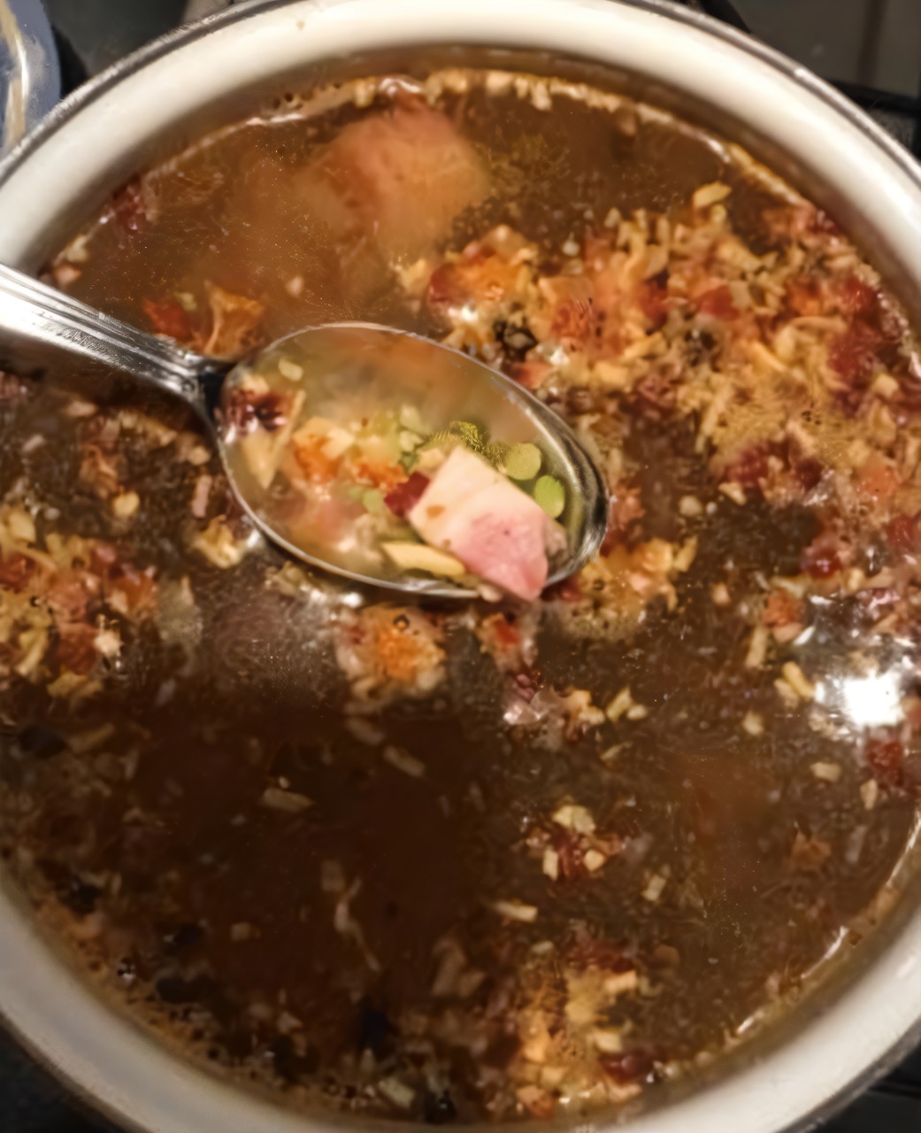 Молочный суп со свининой и крупами