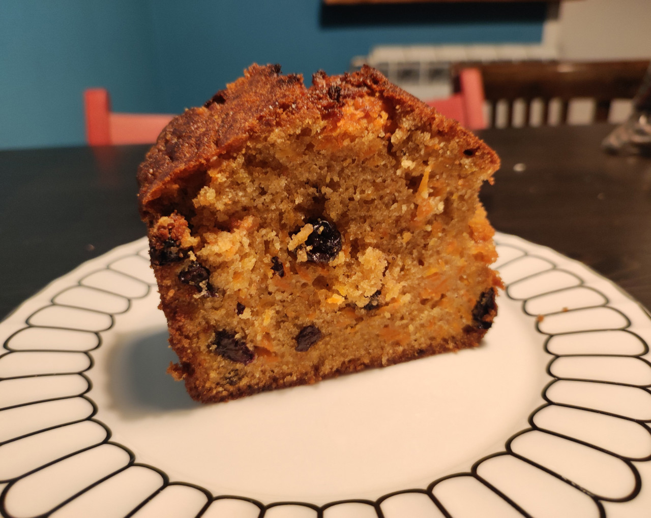 Морковный кекс с изюмом и корицей