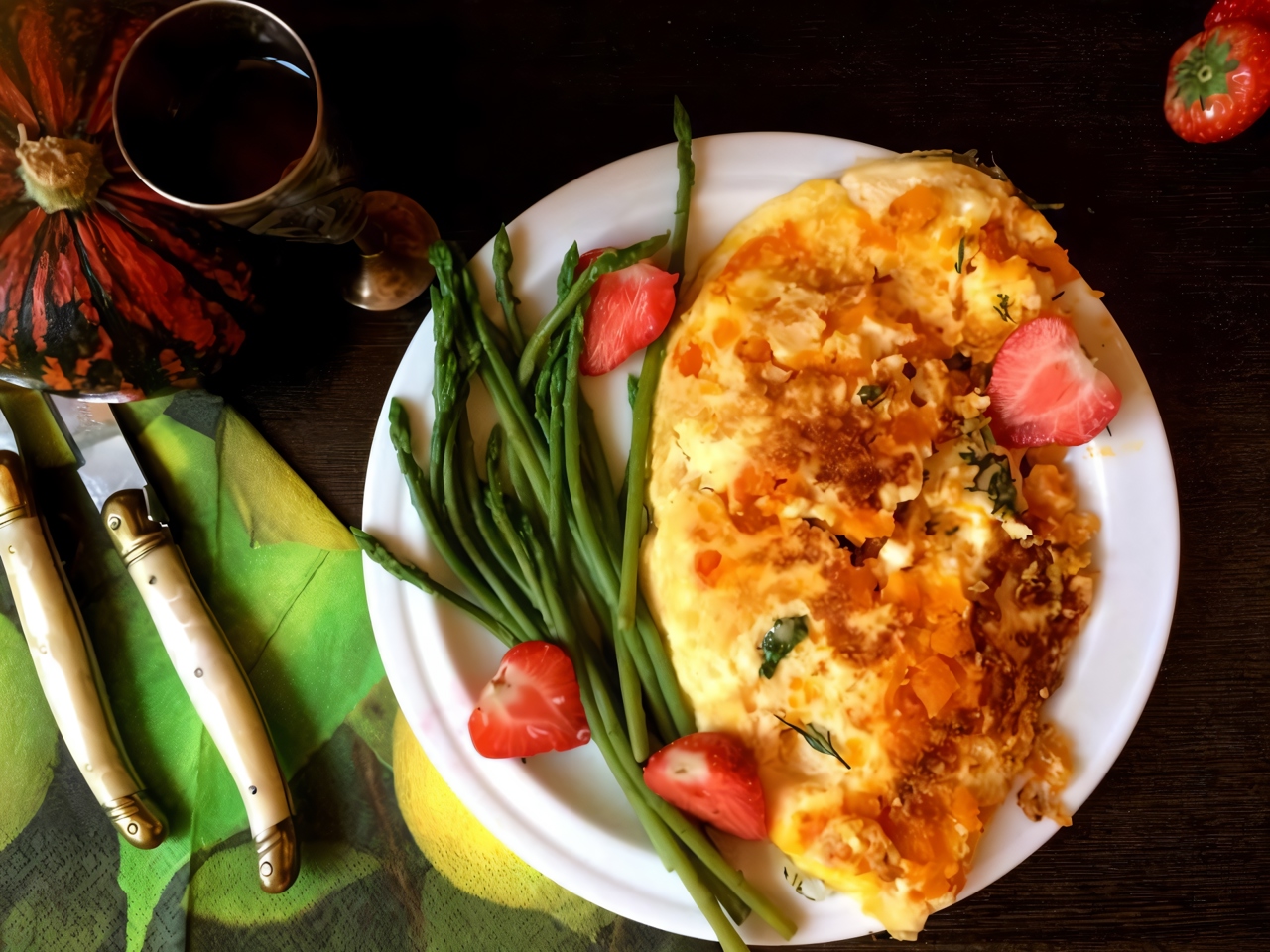 Омлет с тыквой, сыром и апельсиновым ликером