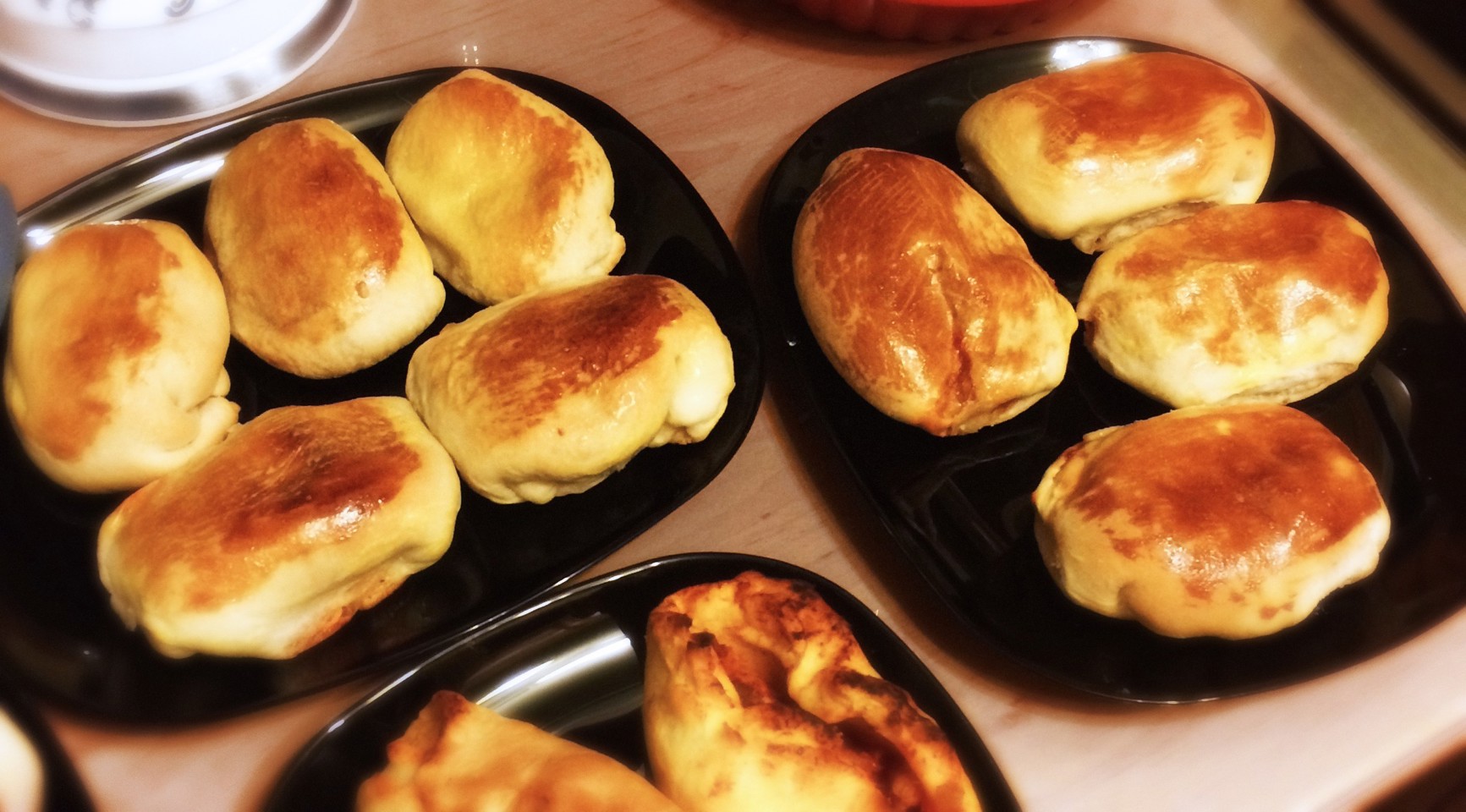Пирог с курицей, овощами и сыром на готовом дрожжевом тесте