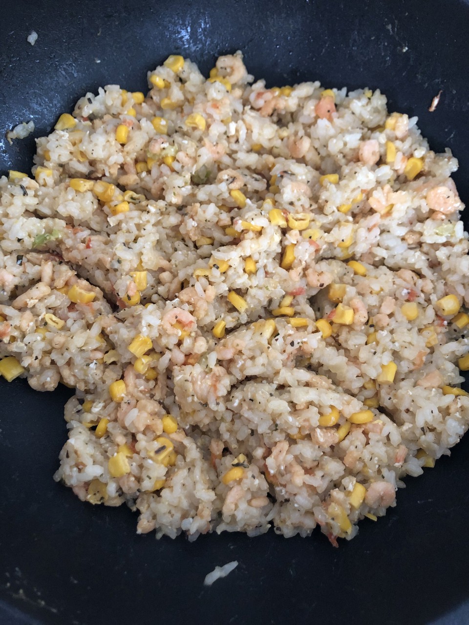 Ризотто с креветками и кукурузой