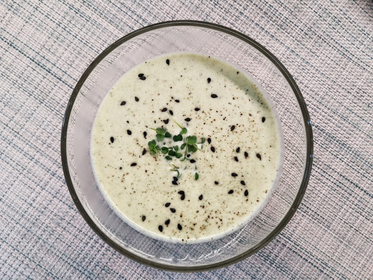 Сливочный суп из брокколи с сыром