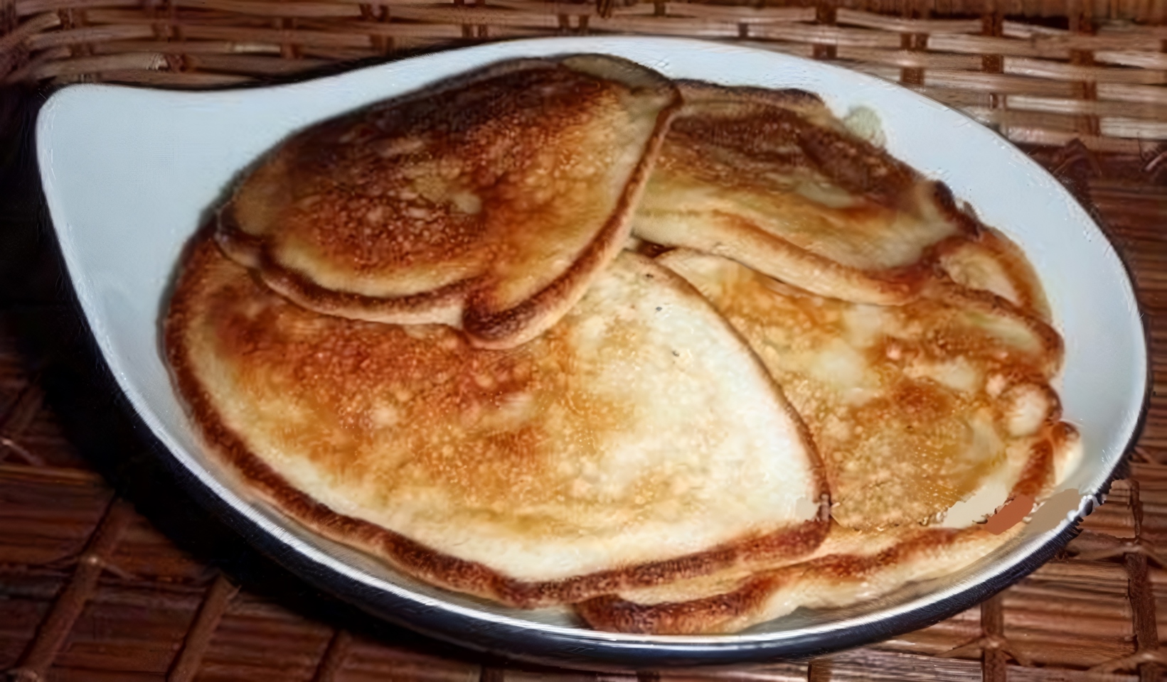 Творожные оладьи с грушами