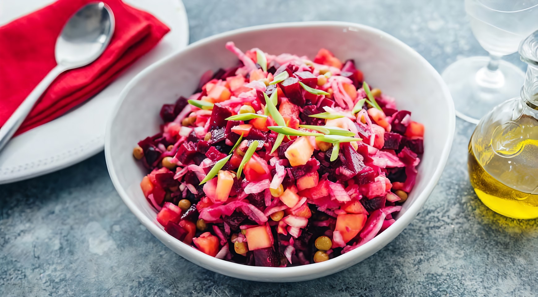 Винегрет с зеленым горошком и солеными огурцами
